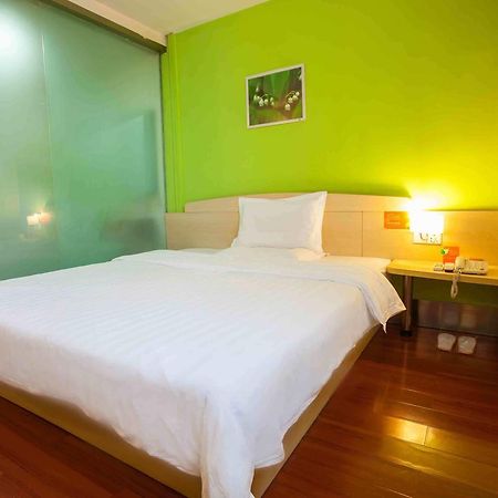 7Days Inn Deyang Zhongjiang Kuishan Park Екстериор снимка