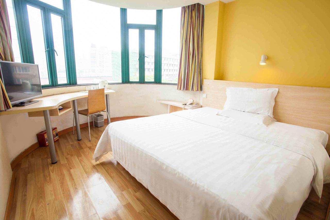 7Days Inn Deyang Zhongjiang Kuishan Park Екстериор снимка