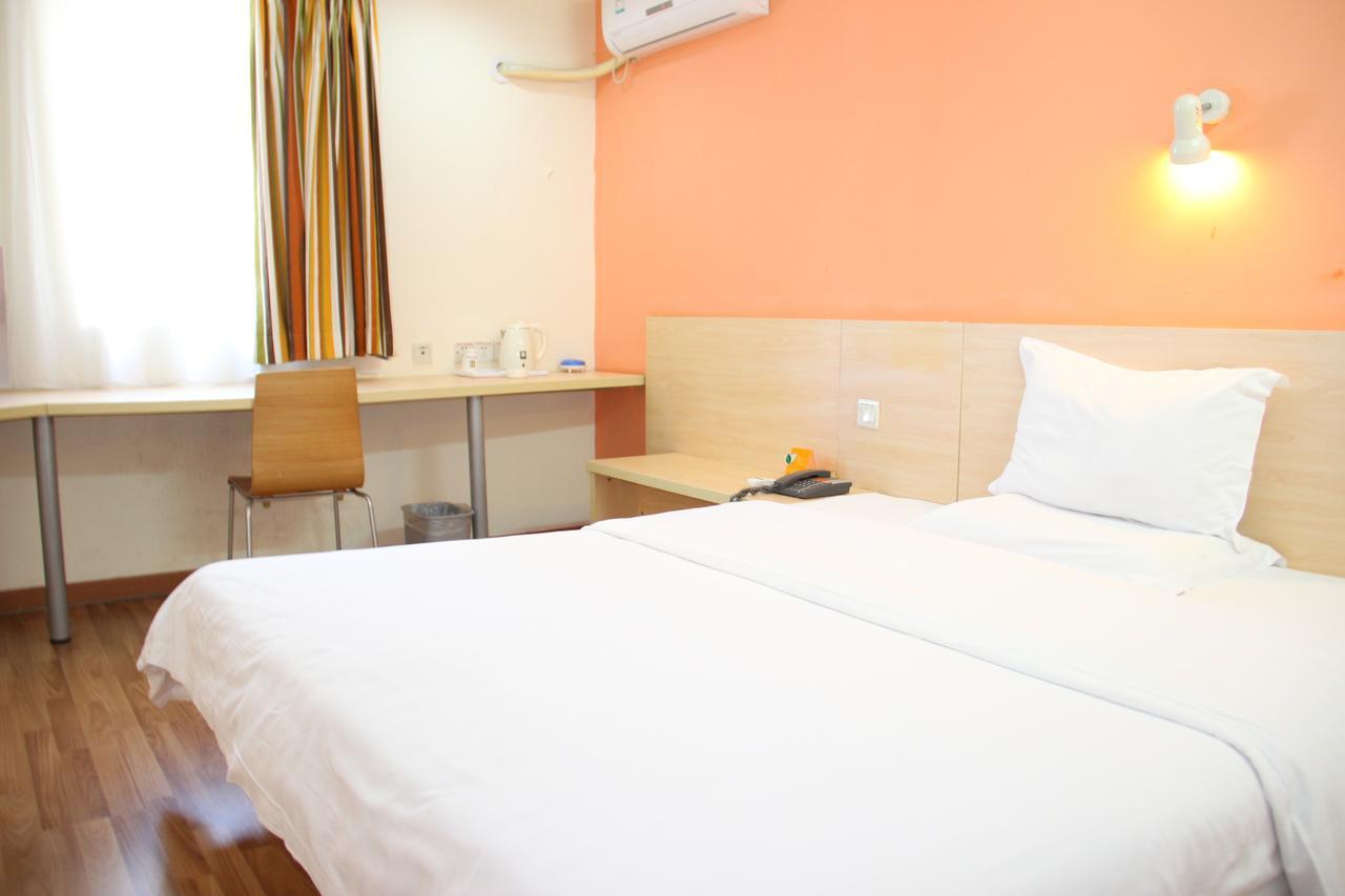7Days Inn Deyang Zhongjiang Kuishan Park Екстериор снимка