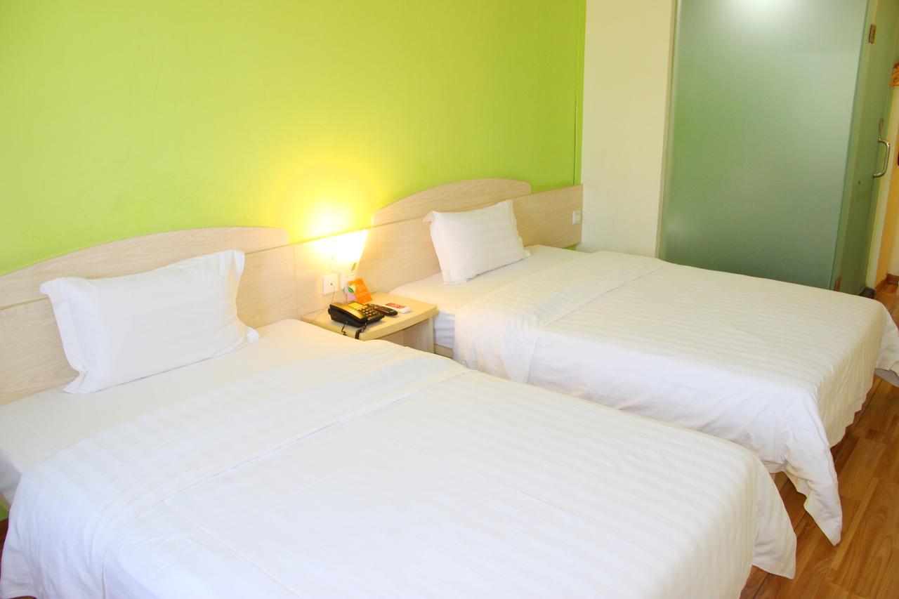 7Days Inn Deyang Zhongjiang Kuishan Park Екстериор снимка