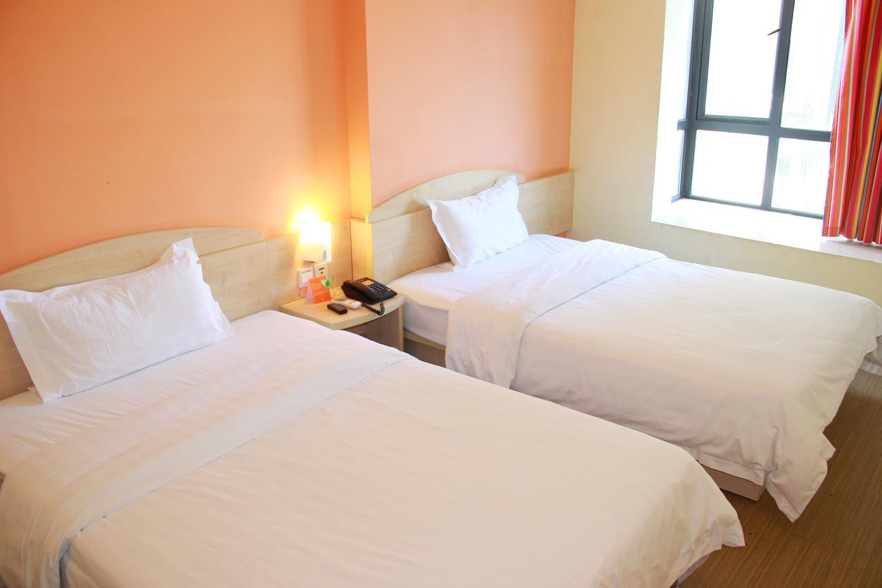 7Days Inn Deyang Zhongjiang Kuishan Park Екстериор снимка